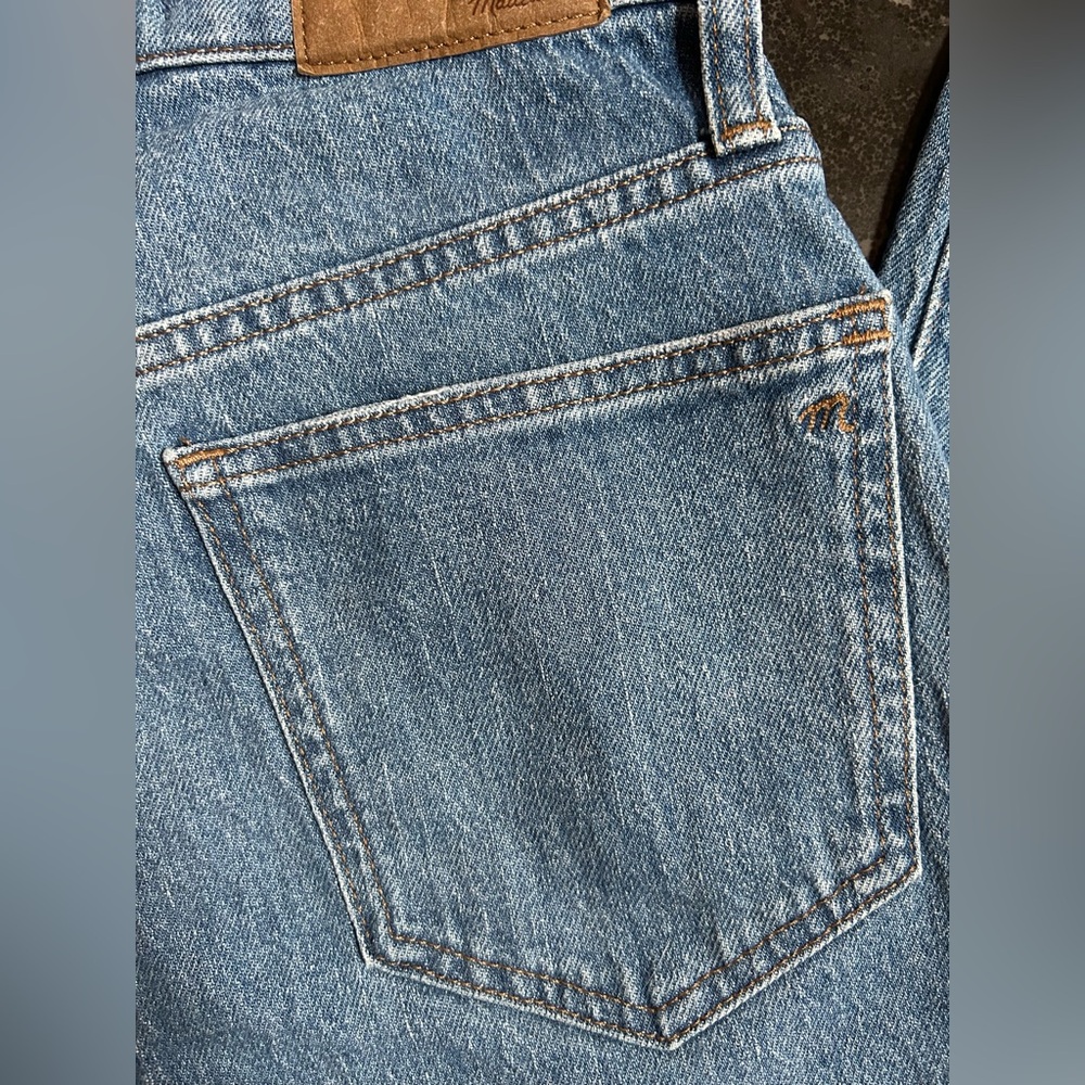 Madewell | The Perfect Vintage Jean in Earlside Wash: Raw Hem Edition - Picture 13 of 13